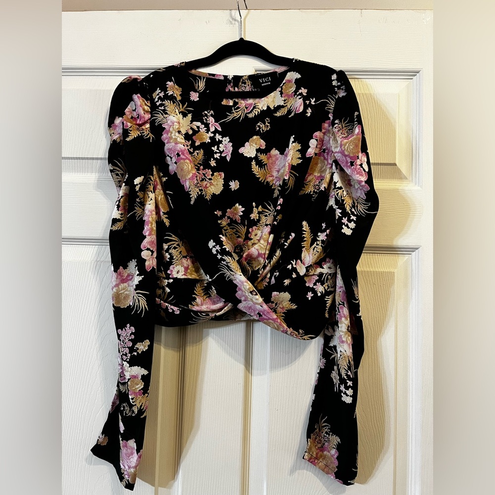 Vici long sleeve floral blouse